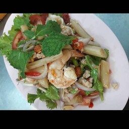 ยำไหลบัวกุ้งสุก