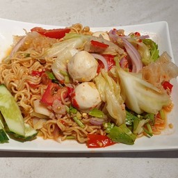 ยำมาม่า