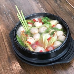 ต้มยำลูกชิ้น