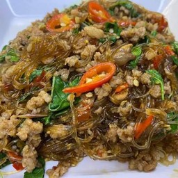 วุ้นเส้นผัดกะเพราหมูสับ(กับข้าว)