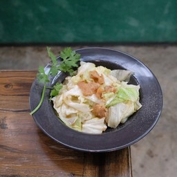 กะหล่ำคั่วพุงหมูเจียว