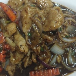 หมูผัดพริกไทดำ