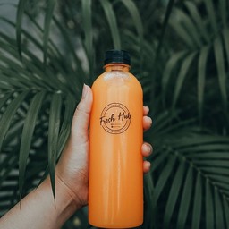 Fresh Hub น้ำส้มคั้นสด