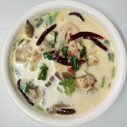 ต้มข่าไก่