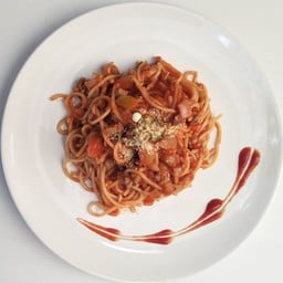 สปาเก็ตตี้ซอสมะเขือเทศหมูสับ