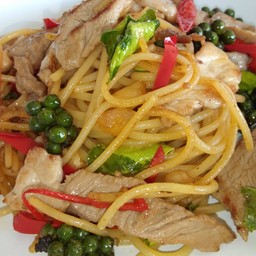 สปาเก็ตตี้ขี้เมาหมู