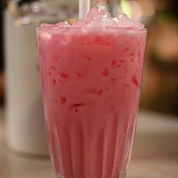 นมชมพูเย็น