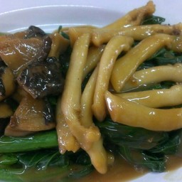 หน่อไม้ทะเลเจี๋ยนคะน้าฮ่องกง