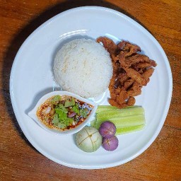 Tai-Tuek  Coffee & Eatery (ใต้ตึกพงษ์อพาร์ทเม้น  รัชดา 13) ห้วยขวาง-รัชดา 13