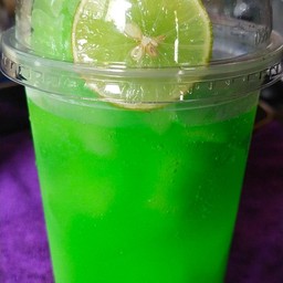 เขียวโซดามะนาว