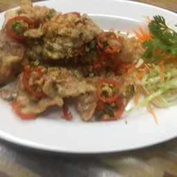 หมูผัดพริกเกลือ