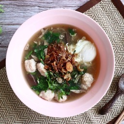 นุช ก๋วยจั๊บญวนอุบล