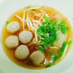 ก๋วยเตี๋ยวลูกชิ้นเนื้อ