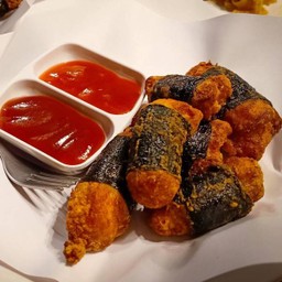 ไก่ห่อสาหร่าย.