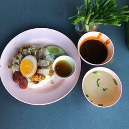 เอกข้าวหมูแดง-หมูกรอบ