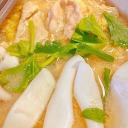สุกี้น้ำปลาหมึก