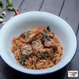 มาม่า หมูกรอบ (บิ๊กแพ็ค)