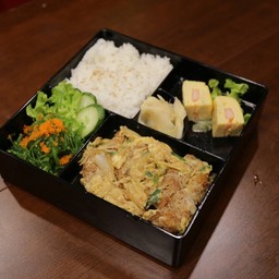 ไก่ทอดทรงเครื่องเบนโตะ