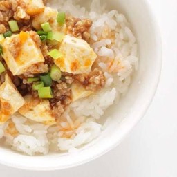 ข้าวเต้าหู้หมูสับกระเทียม