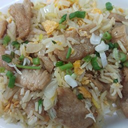 ข้าวผัดหมู.   L