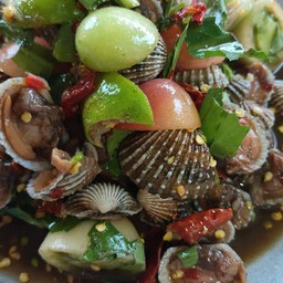 ตำหอยแครง