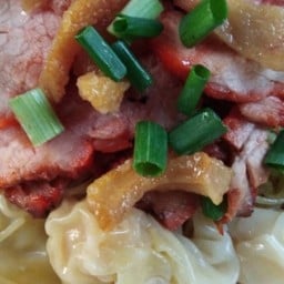 เฮียเก่งบะหมี่เกี๊ยว(เจ้าเก่าเพชรบุรีตัดใหม่) 1