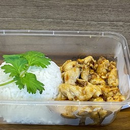 ข้าวหมูกระเทียม