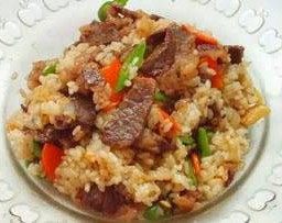 ข้าวผัดเนื้อ