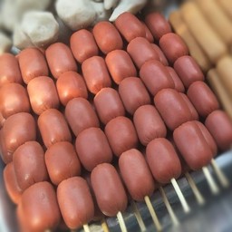 ไส้กรอกแดงทอด