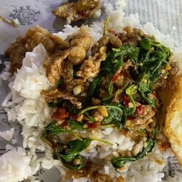 ข้าวกระเพราเนื้อ