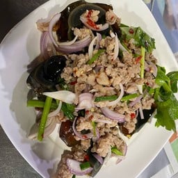 ยำไข่เยี่ยวม้า