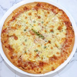 พิซซ่าแซลมอนรมควัน delivery = 329.-