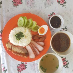 ข้าวหมูแดง-หมูกรอบ