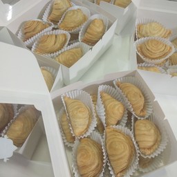 กะหรี่ปั๊บไส้สับปะรด