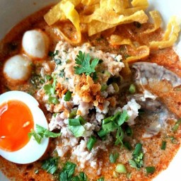 ร้านก๋วยเตี๋ยว ต้มยำสุโขทัย