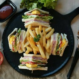 Classic Club Sandwich