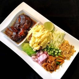 ข้าวผัดกะปิ