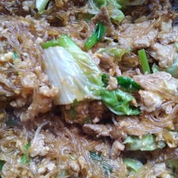 ผัดวุ้นเส้นใส่หมูชิ้น-หมูสับ(กับข้าว)