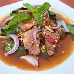 ยำเนื้อน้ำปลาร้า