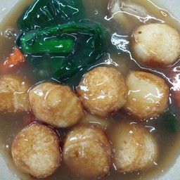 ราดหน้าเฮ่องกงเต้าหู้ไข่