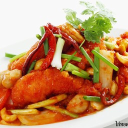 ไก่ทอดผัดเม็ดมะม่วง