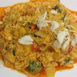 รวมมิตรทะเลผัดผงกระหรี่