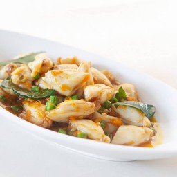 เนื้อปูผัดพริกเหลือง