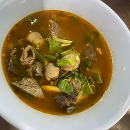 ต้มแซ่บเครื่องในเนื้อ