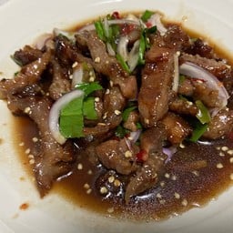 ยำแซ่บนวลจันทร์