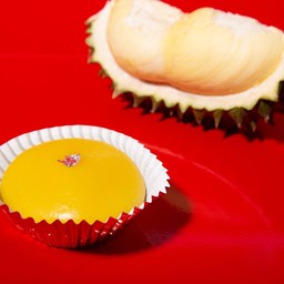 ขนมเปี๊ยะทุเรียนลาวา กล่อง 4 ชิ้น