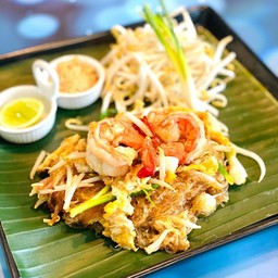 วุ้นเส้นผัดไทกุ้งสด