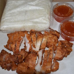 ข้าวเหนียวหมูทอดถาด fried pork + sticky rice
