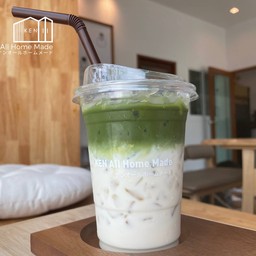 มัจฉะ ลาเต้ เย็น (Iced Matcha Green Tea)