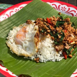 ข้าวกะเพราหมูสับ+ไข่ดาว